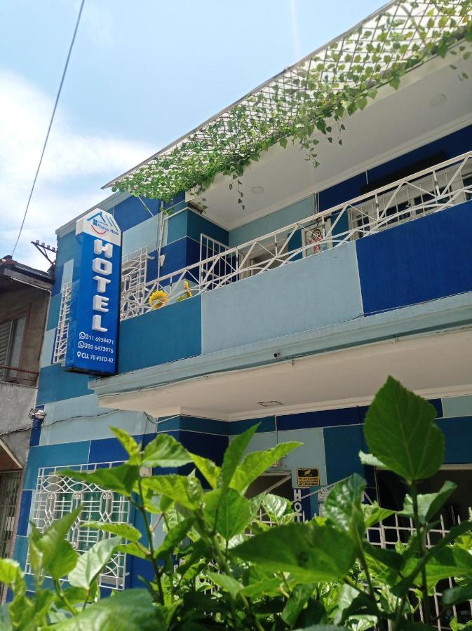 Casa Hotel Manco Mora ميديلين المظهر الخارجي الصورة